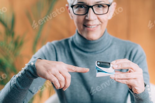 Preview: Measuring Oxygen Saturation in Blood with Pulse Oximeter