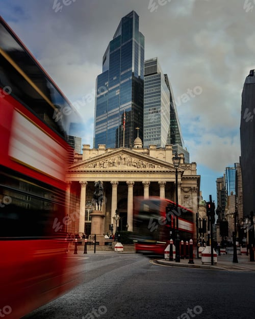 Preview: Dynamic London cityscape with Royal Exchange and double-decker buses.