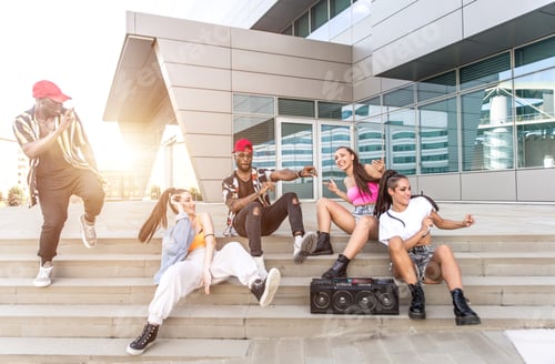 Preview: Group of hip hop dancers permorming their dance.