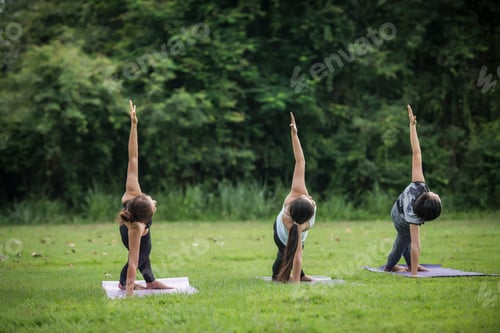 Preview: Yoga action exercise healthy in the park