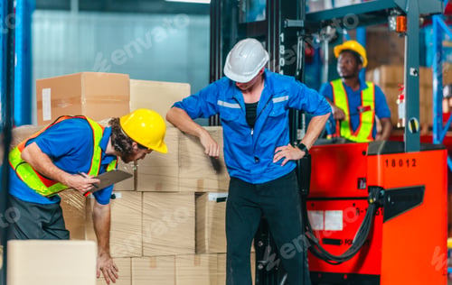 Preview: Warehouse Team Planning Logistics