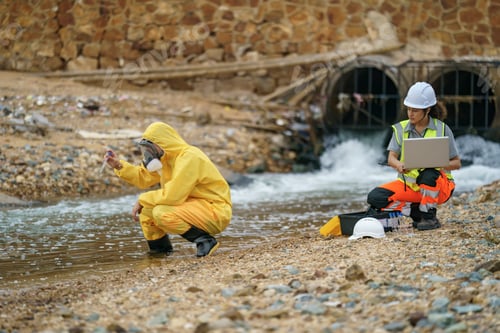 Preview: Environmental inspection of water quality by researchers near a river