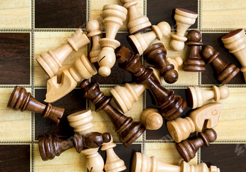 Preview: The chess game pieces on a chess board