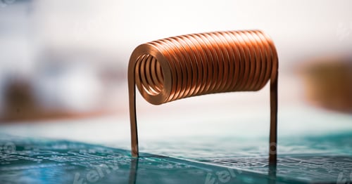 Preview: Close-up A large twisted copper wire