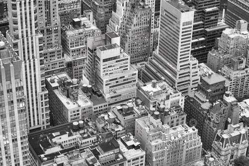 Preview: Black and white aerial picture of New York City.