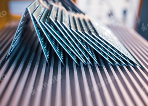 Preview: Close-up side view of a panel of SMD resistors