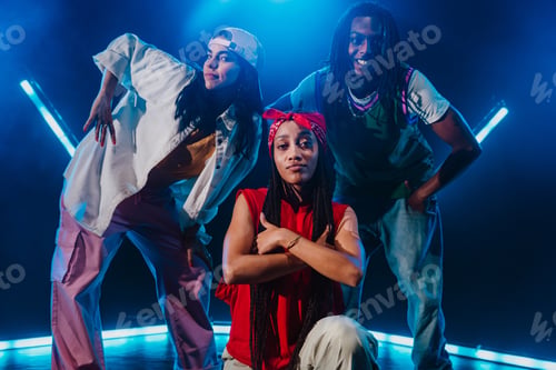 Preview: Group of hip hop dancer dancing together.