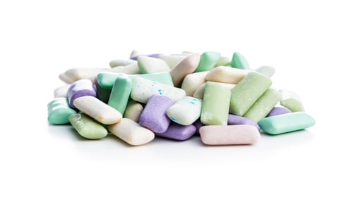 Preview: Different mint chewing gum pads.