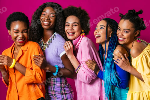 Preview: Beautiful black women posing in studio