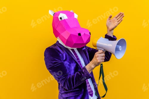 Preview: Cool man wearing 3d origami mask