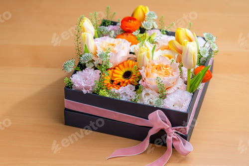 Preview: Set of flower box with different flower