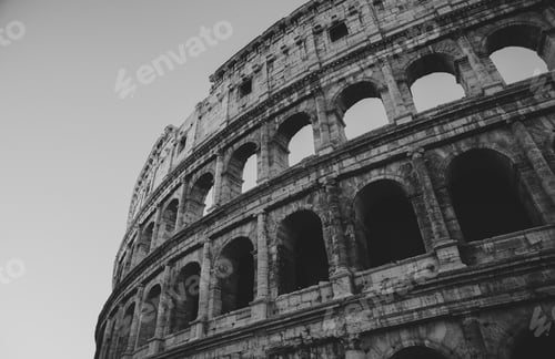 Aperçu: Beautiful colosseum in Rome. Landmark photography about italian monuments