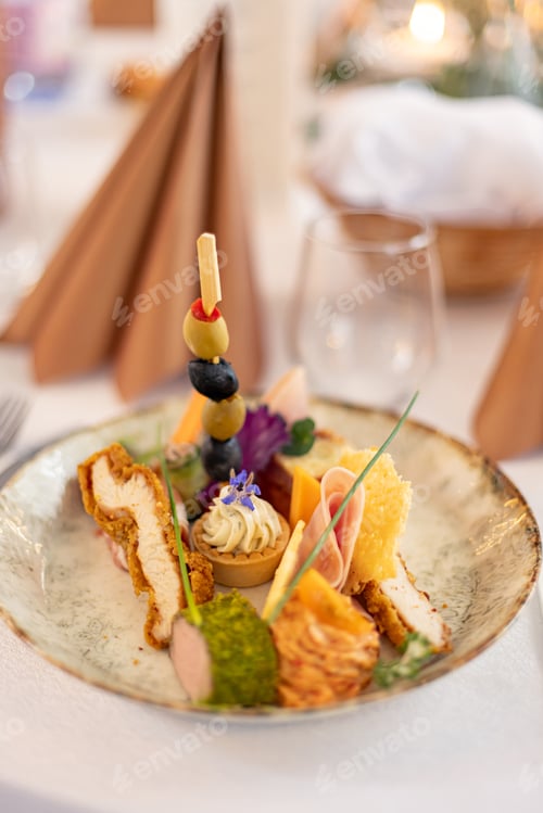 Preview: Gourmet appetizers beautifully arranged