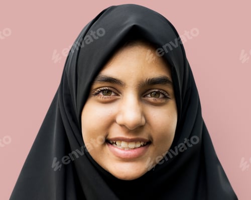 Preview: Muslim woman portrait in hijab, smiling face close up
