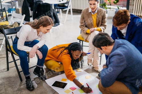 Preview: Business team working in a start-up office