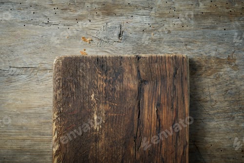 Preview: old wooden cutting board