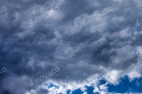 Preview: Dramatic cloudscape natural background