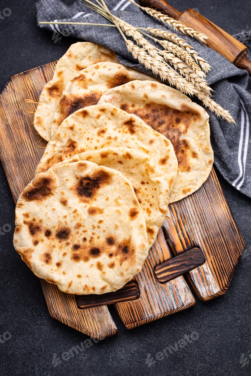 Preview: Pita bread, traditional Jewish food