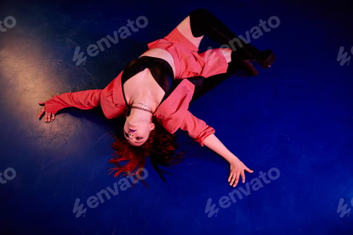 Preview: Vogue Dance on Floor