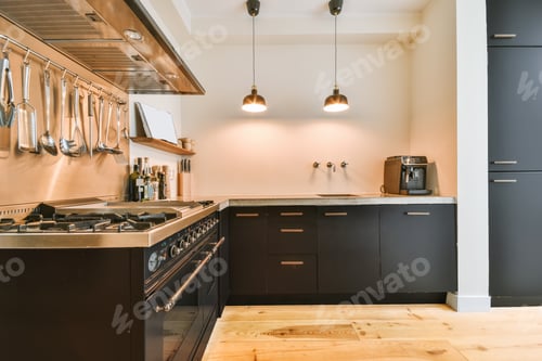 Preview: Cozy kitchen with absolutely black furniture