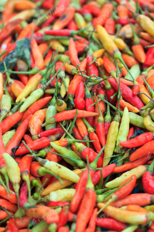 Preview: Chilli peppers on market stall