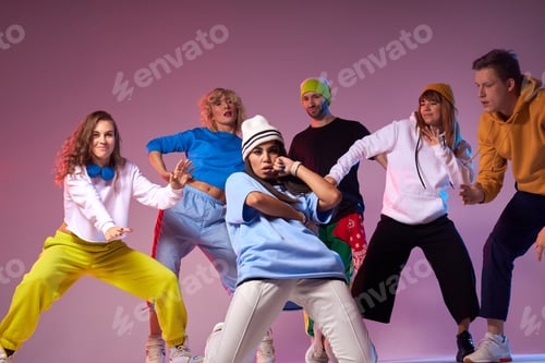 Preview: Teenage girl dancing hip-hop studio series
