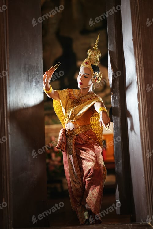 Preview: Asian Woman wear Thai Traditional Costume Dancer with beautiful design dress
