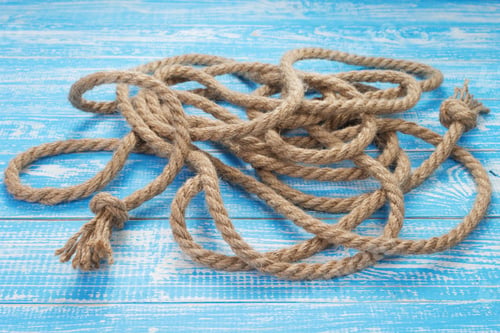 Preview: ship rope at wooden table