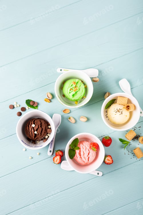 Preview: Homemade assorted ice cream in a bowl