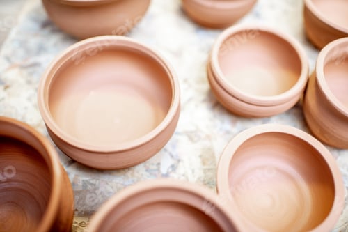 Preview: Clay pitchers at the pottery