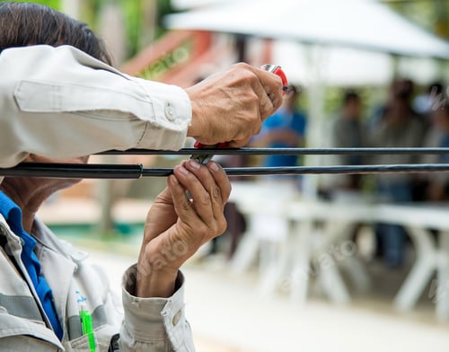 Preview: Technicians are cut the cable with a cutter.