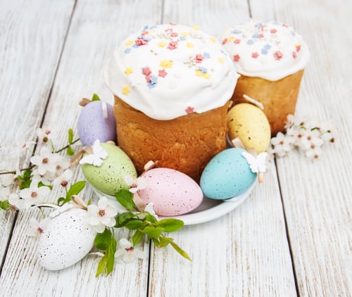 Preview: Easter bread and eggs