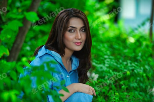 Preview: Portrait of a beautiful woman in nature