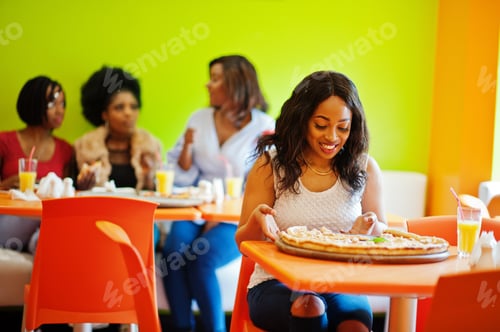 Preview: Bright pizzeria