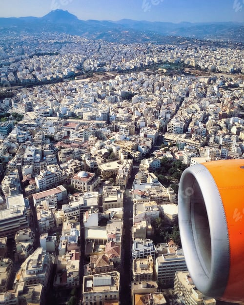 Preview: Landing on sea.