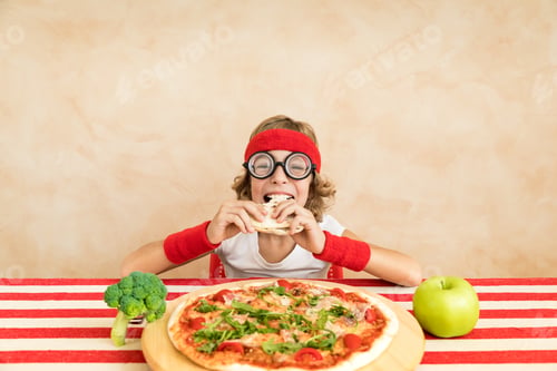 Preview: Healthy eating and lifestyle concept. Green vegetarian food