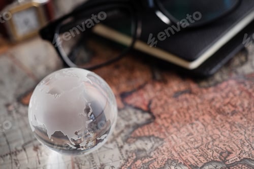 Preview: Globe and World Map