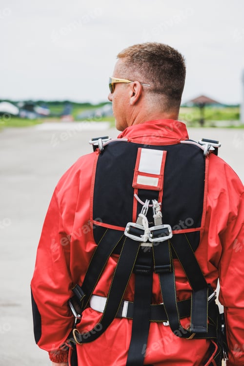 Preview: Skydiver Getting Ready For A Tandem Skydiving Jump