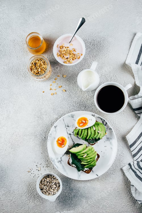 Preview: Flat lay of healthy breakfast
