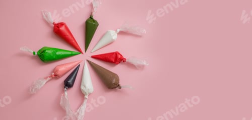 Preview: Colorful icing bags to cover Christmas gingerbread