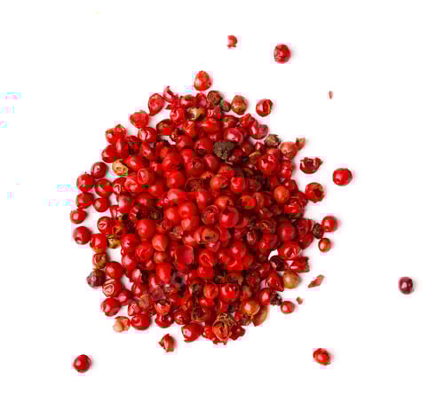 Preview: Pile of red peppercorns isolated on white background
