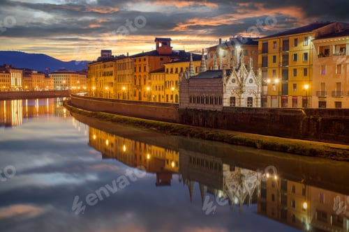 Preview: Pisa, Italy Skyline on the Arno River