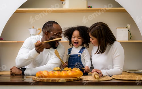 Preview: Happy Family Baking Bread and Cupcakes at Home