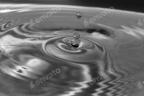 Preview: falling drops in water