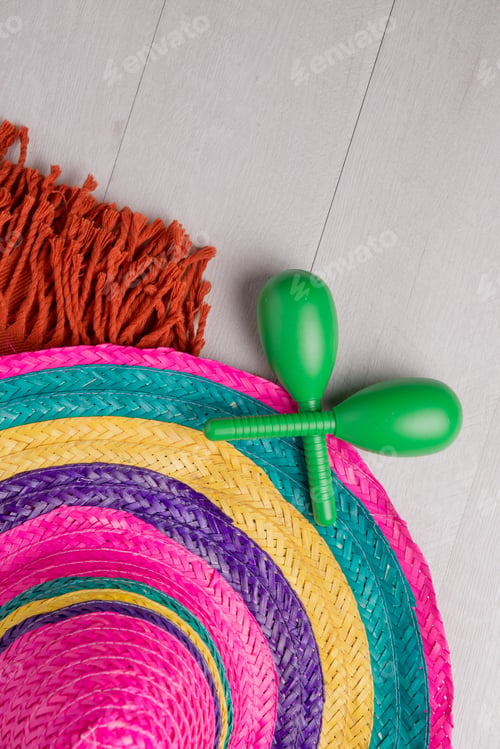 Preview: Mexican sombrero on wood background