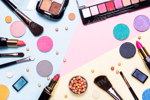 Preview: Set of decorative cosmetics