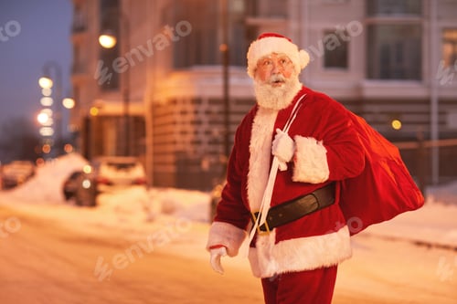 Preview: Santa Claus in Night City