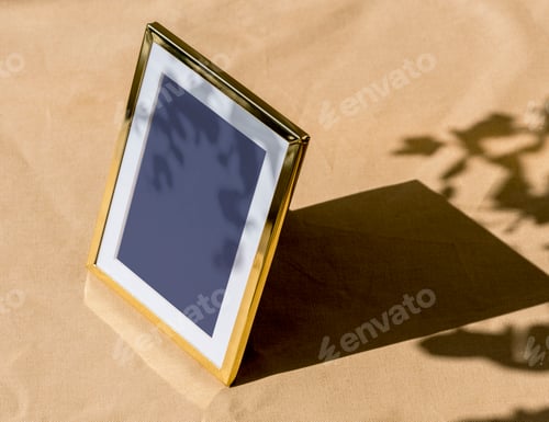 Preview: Golden photo frame design
