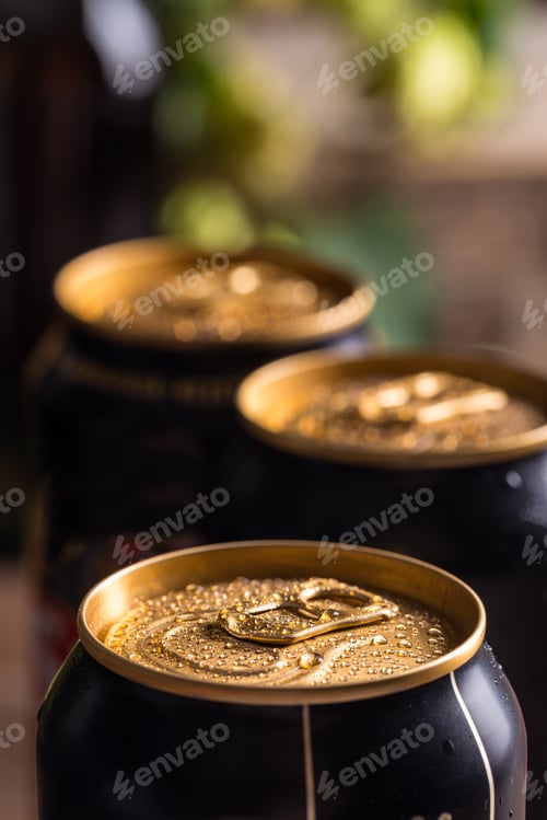Preview: Beer cans