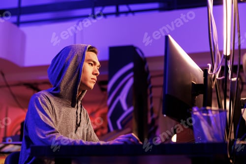 Preview: Hacker breaking law, doing data mining